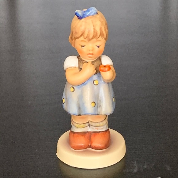 Love Petals - Hummel Figurine #804 TMK8 - Picture 1 of 13